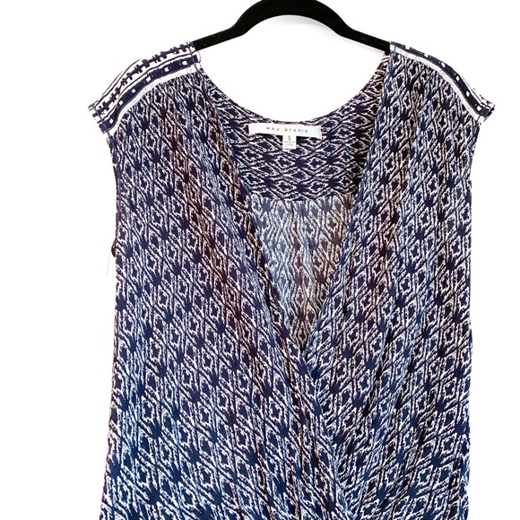 Max Studio Surplice Wrap Print Top Small - Picture 2 of 4